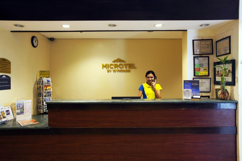 Microtel By Wyndham Boracay Balabag (Boracay)