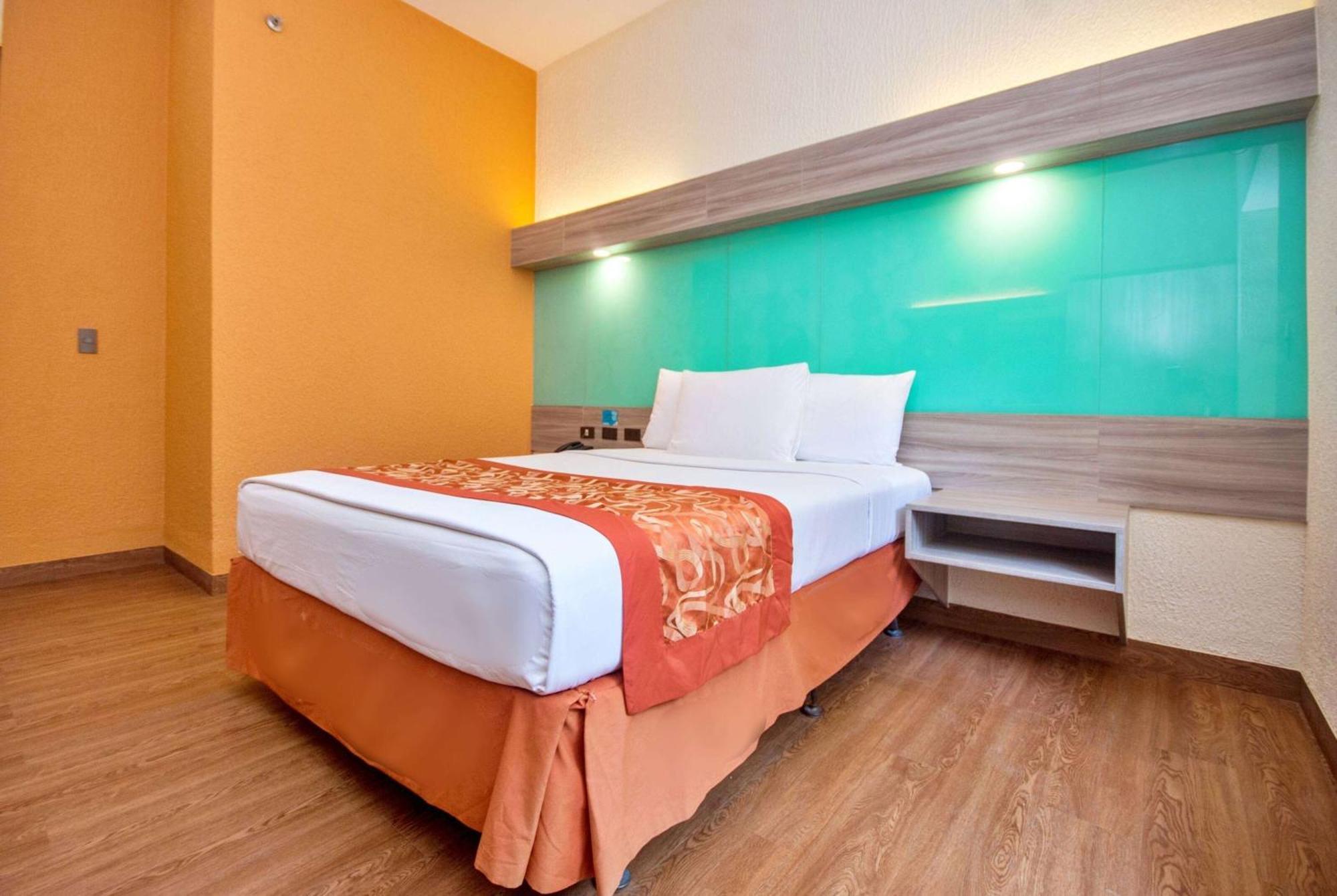 Microtel By Wyndham Boracay Resort 3*