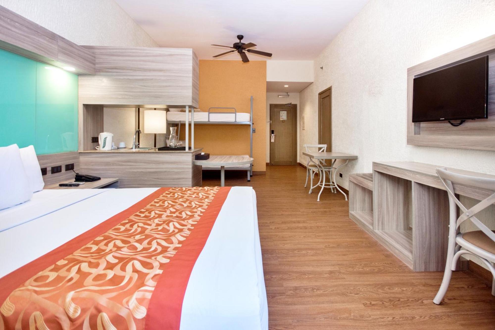 Resort Microtel By Wyndham Boracay 3*