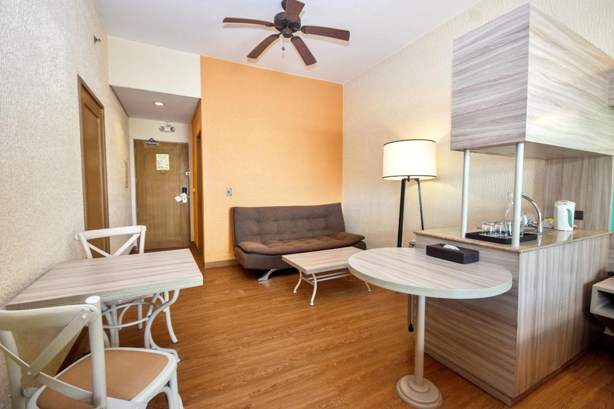 Microtel By Wyndham Boracay 3*